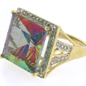 SALE⚠️⚠️⚠️SALE⚠️⚠️ Charming 14kt SOLID  Yellow Gol